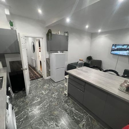 Tarleton House 호텔 Stoke-on-Trent 외부 사진