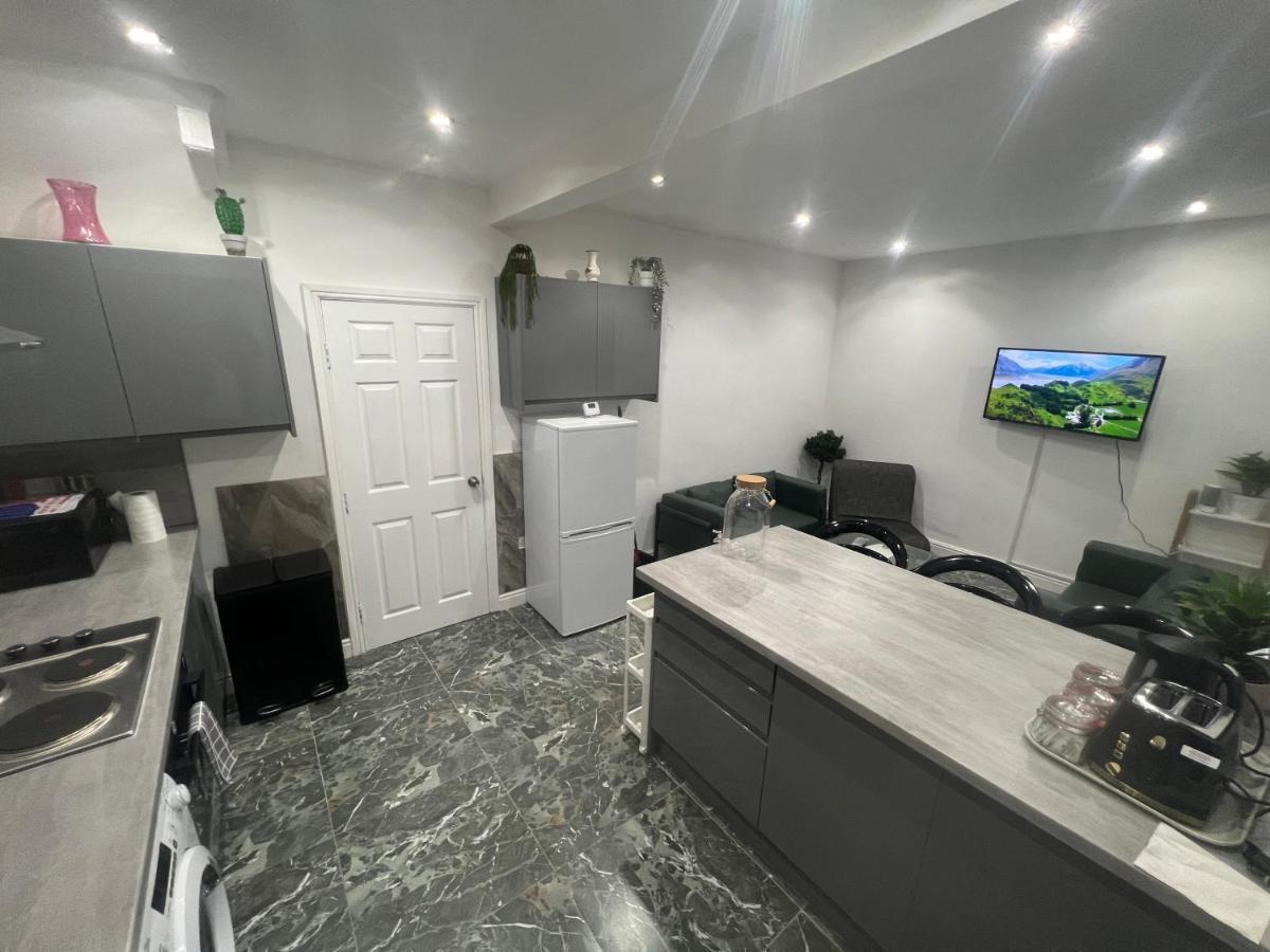 Tarleton House 호텔 Stoke-on-Trent 외부 사진