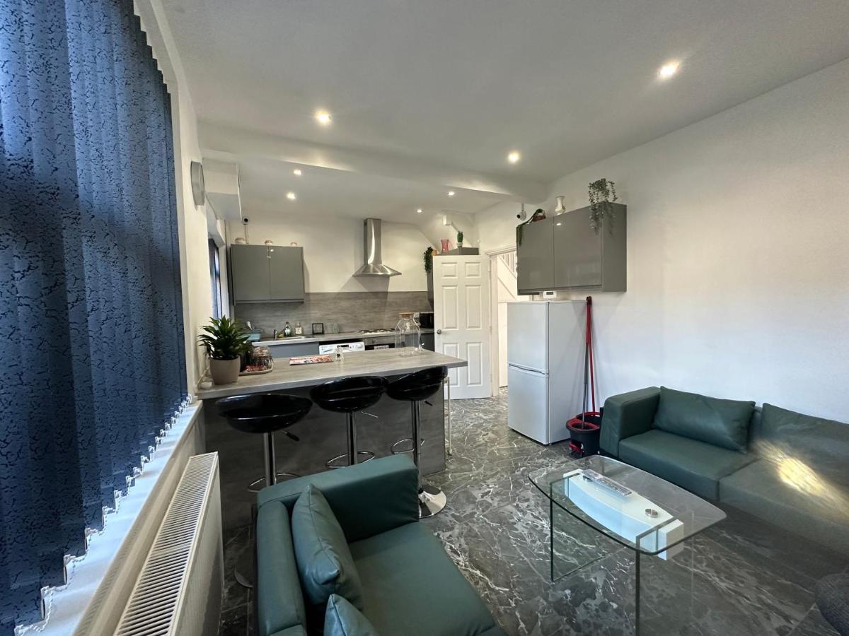 Tarleton House 호텔 Stoke-on-Trent 외부 사진