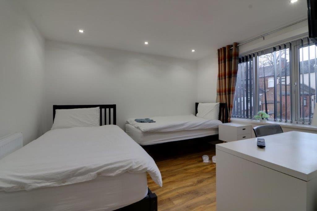Tarleton House 호텔 Stoke-on-Trent 외부 사진